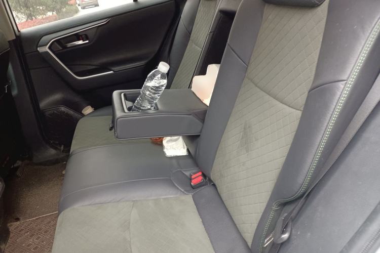 Used Toyota RAV4 2022 2.0L CVT 4x4 Style Plus Edition