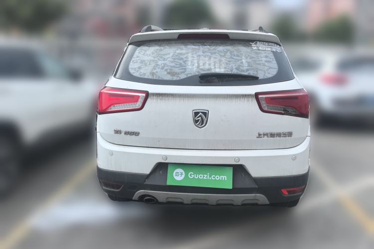 Used Baojun 560 2015 1.8L manual luxury version