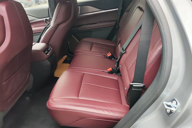 Used Cadillac XT5 2025 2.0T Platinum Edition
