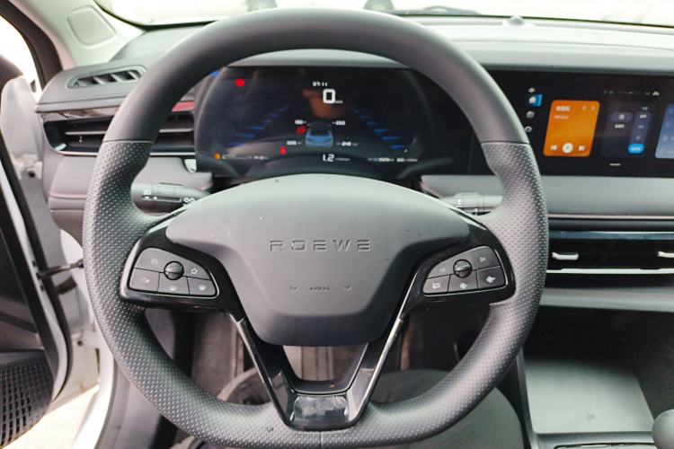 Used Roewe i5 2026 Model 1.5L Manual Comfort Version
