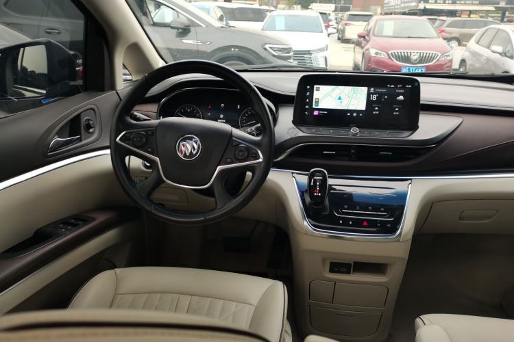 Used Buick GL8 2023 Land Executive Class Deluxe Model