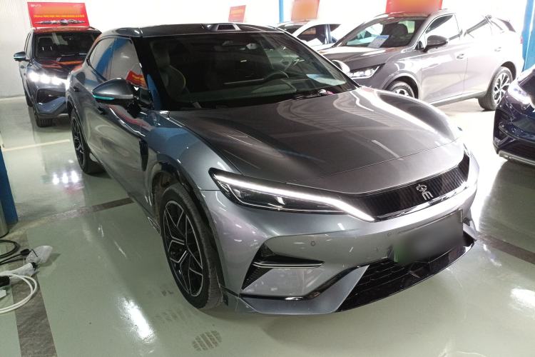 Used BYD Song L EV 2025 Intelligent Driving Version 602 km Range LiDAR-equipped All-Wheel-Drive Type Front Right 45 Deg