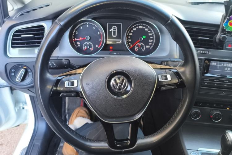 Used Volkswagen Golf 2014 1.4TSI Automatic Luxury Model