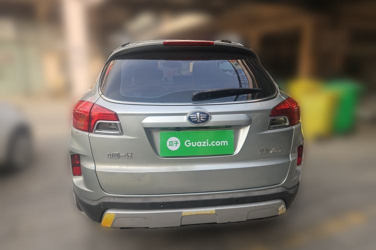 Used Bestune X80 2013 2.0L manual luxury version