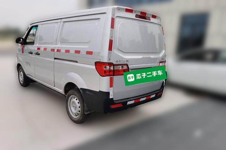 Used Jinbei Hiace X30 2023 1.5L Super-Enjoyment Van 2/5 Seats Non-Air-Conditioned Version SWC15M
