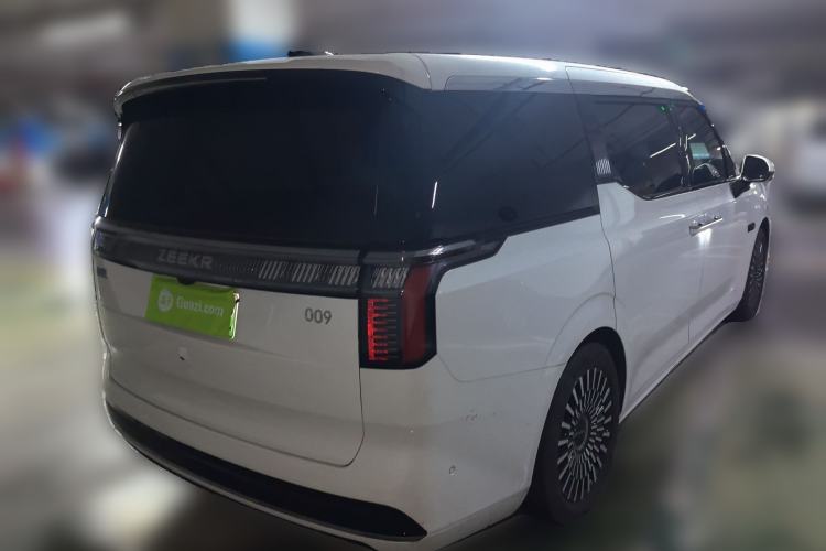 Used Zeekr 009 2022 WE Edition
