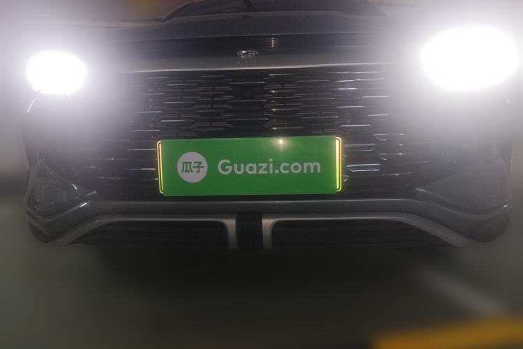 Used BYD Song Pro New Energy 2024 HONOR Edition DM-i 71KM Navigation Model
