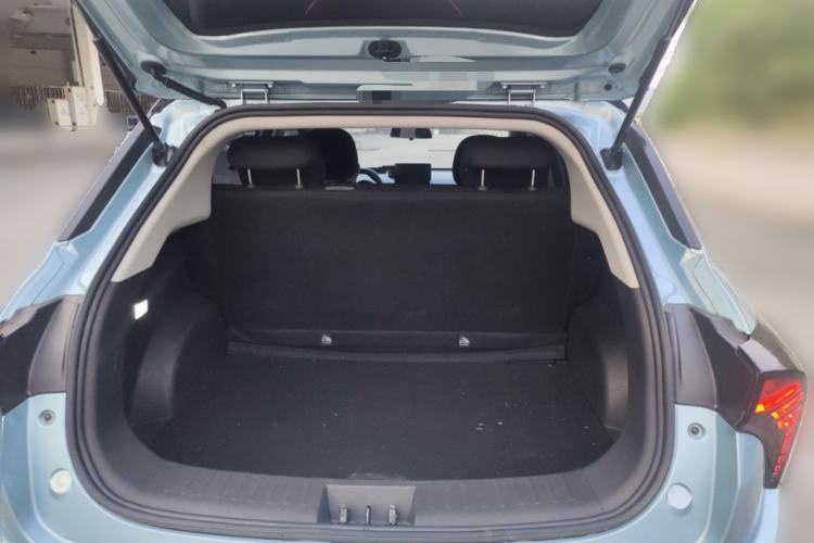 Used NETA V 2021 Standard Range Entertainment Version – Upgraded Model Trunk