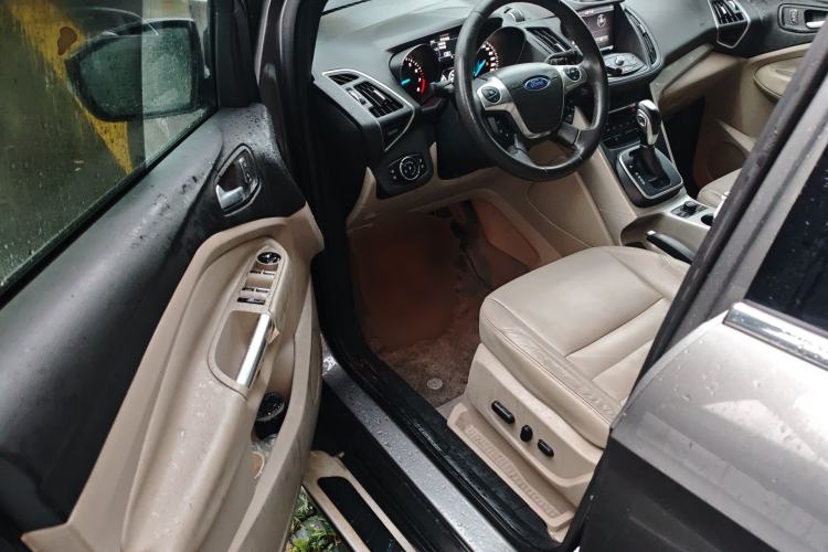 Used Ford Kuga 2013 2.0L GTDi Four-Wheel-Drive Elite Model Driver Seat