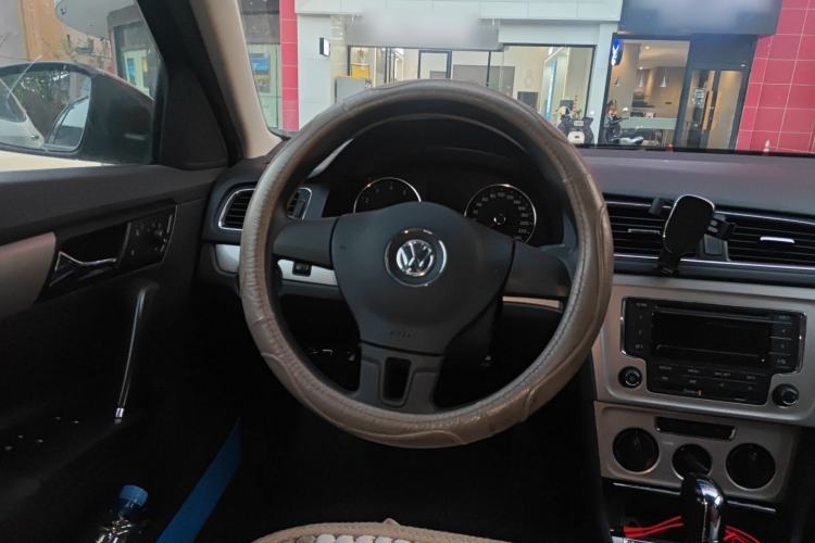 Used Volkswagen Gran Lavida 2013 1.6L Automatic Comfort Model