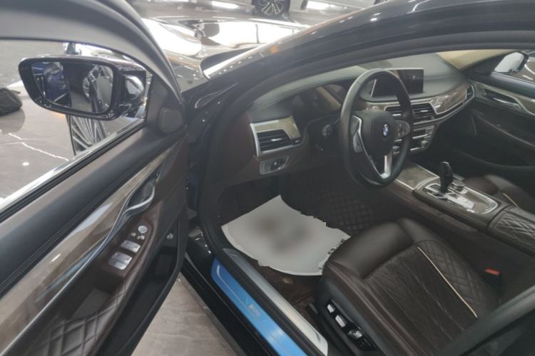 Used BMW 7 Series 2021 740Li Leading Edition Luxury Package