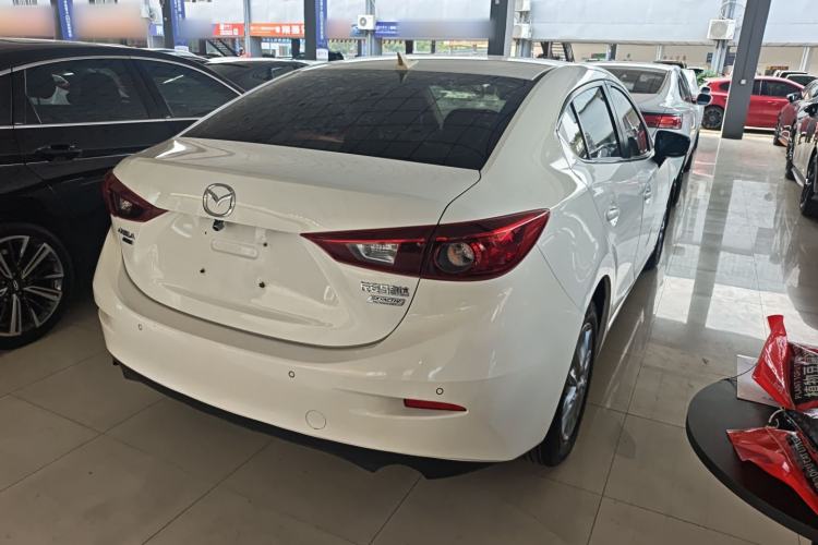 Used Mazda 3 Axela 2017 Sedan 1.5L Manual Comfort Model Emission Standard China V
