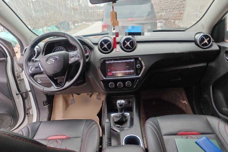 Used Soueast DX3 2018 1.5L Manual Flagship Edition Center Console