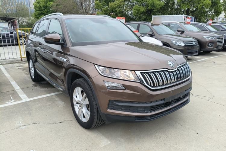 Used Skoda Kodiaq 2017 TSI330 5-Seat Two-Wheel Drive Luxury Edition Front Right 45 Deg