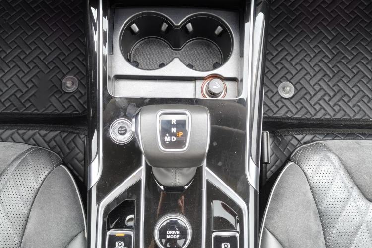 Used Hongqi HS5 2022 Facelifted Version 2.0T Smart Connect Flagship All-Wheel-Drive Edition Interior 4