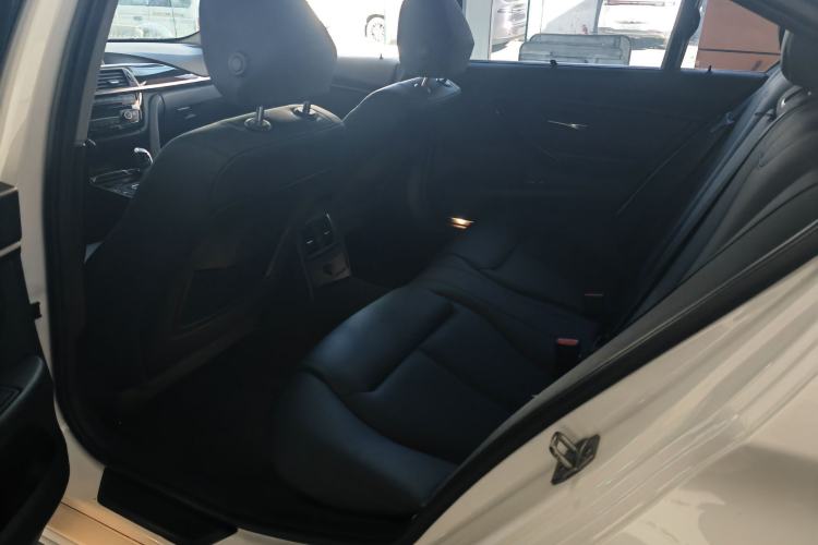 Used Toyota Granvia 2023 2.5L Hybrid Comfort Edition