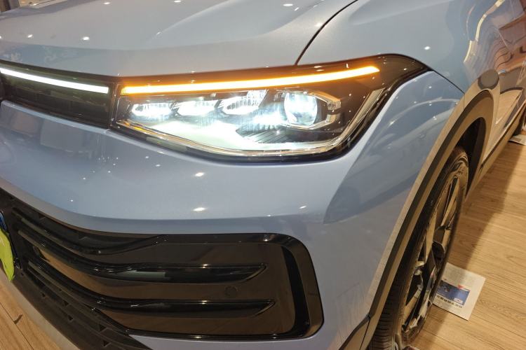 Used Volkswagen Tharu 2025 NewRui 300TSI Prestige Edition
