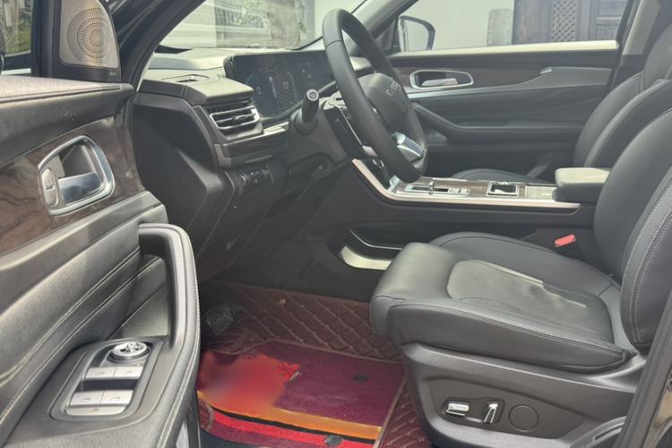 Used EXEED Lanyue 2021 400T Four-Wheel Drive Starlight Pro Edition 7 Seats Interior 9