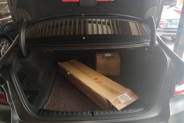 Used BMW 5 Series 2022 Restyled 540i Luxury Edition M Sport Package Trunk