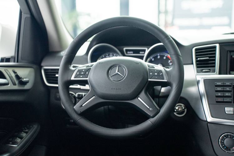 Used Mercedes-Benz M-Class 2015 ML 320 4MATIC