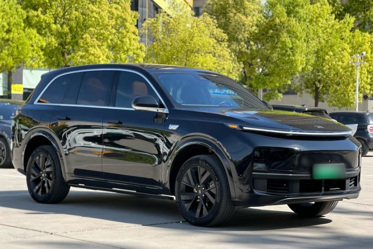 Used Li Auto L8 2023 Pro Model Exterior 4