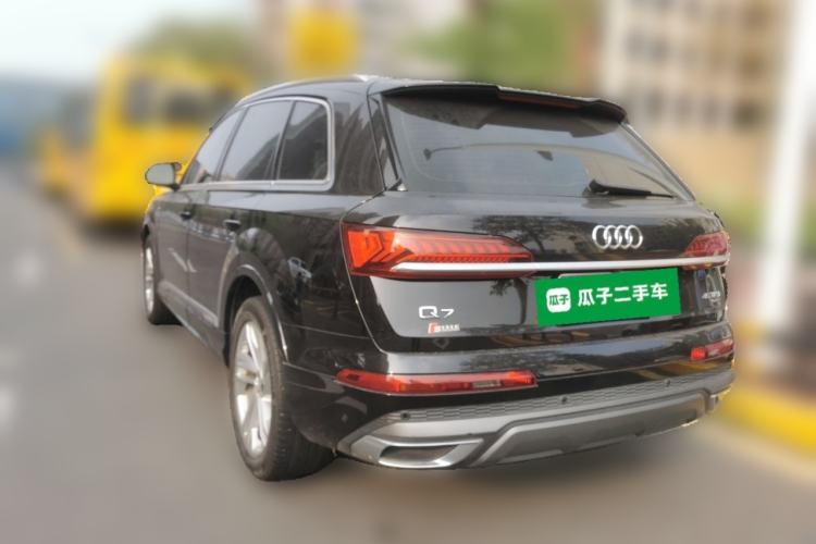 Used Audi Q7 2021 45 TFSI quattro S line Sport model