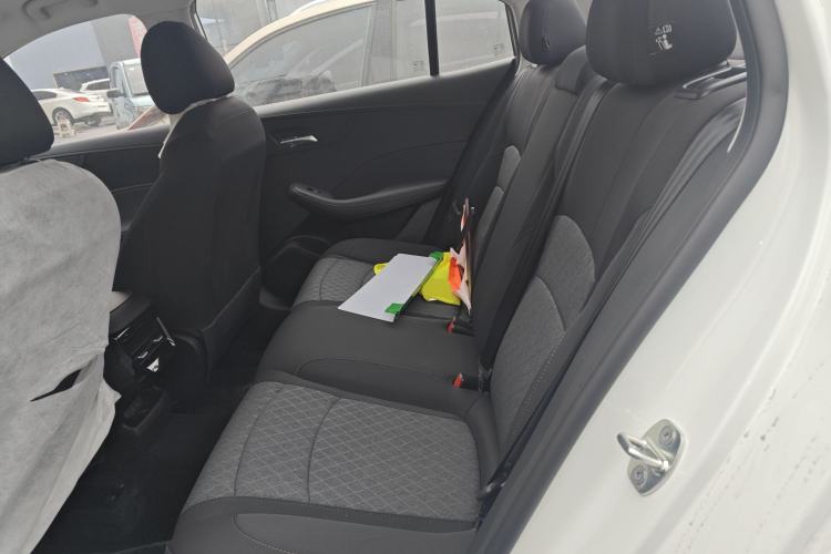 Used Roewe i5 2026 Model 1.5L Manual Comfort Version