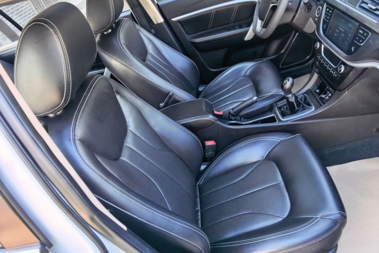 Used Geely Auto Emgrand 2017 Sedan Million Edition 1.5L Manual - Upward Version
