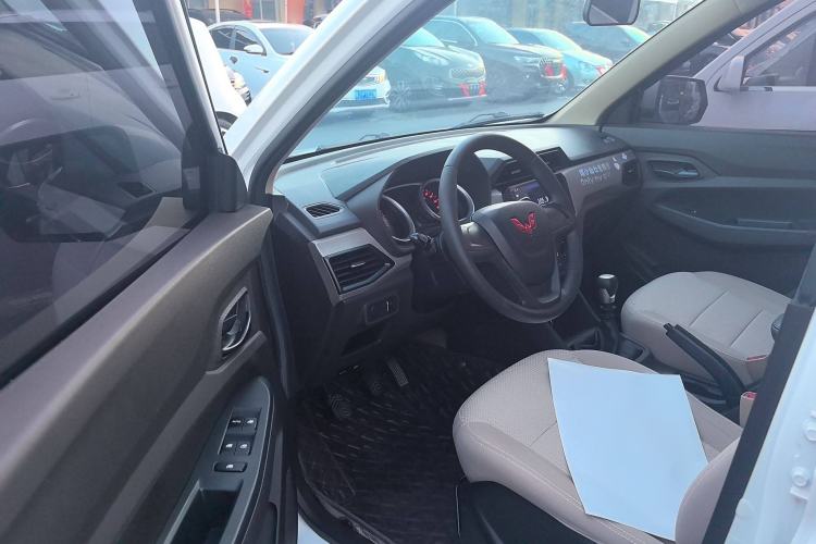 Used Wuling Hongguang 2021 1.5L Revised S Standard Version with Electric Power Steering LAR