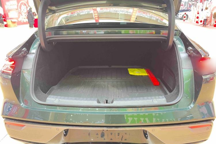 Used Geely Galaxy Galaxy 8 2025 130km EM-P Exploration Edition