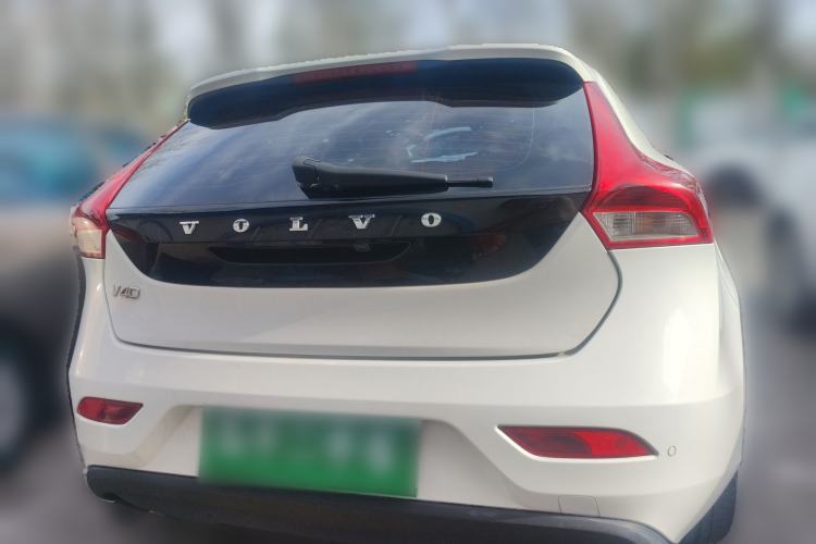 Used Volvo V40 2015 1.6T Zhiya Edition Rear