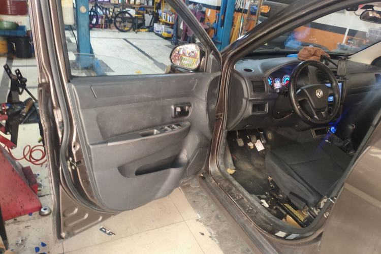 Used Dongfeng Fengon 330 2014 1.5L Manual Utility Version DK15
