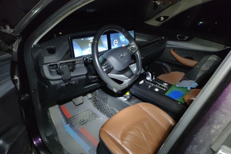 Used Chery Tiggo 8 PLUS 2021 290TGDI DCT Luxury Edition
