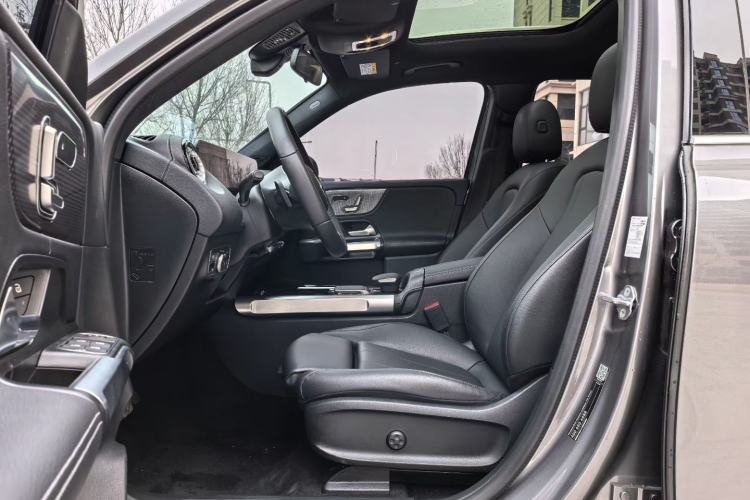 Used Mercedes-Benz EQB 2022 EQB 260 Interior 2