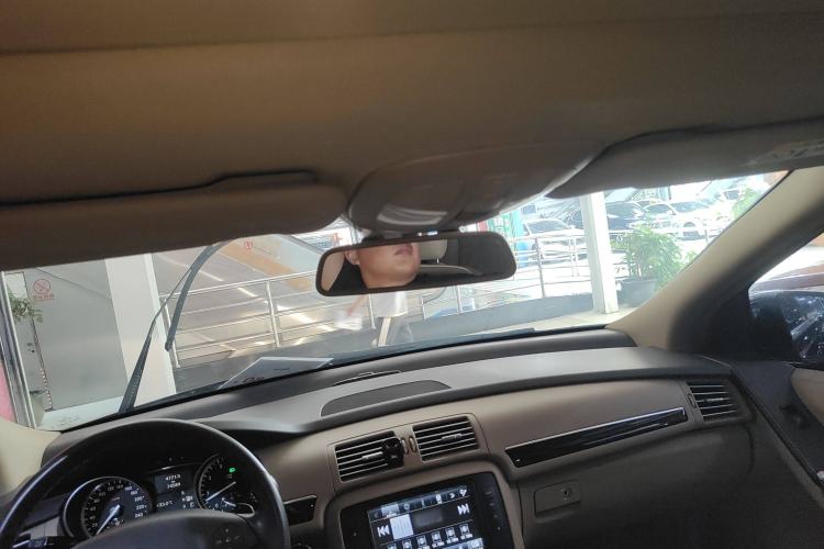 Used Mercedes-Benz R-Class 2014 R 320 4MATIC Luxury Model