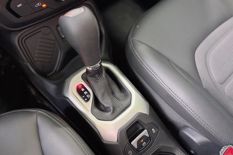 Used Jeep Renegade 2019 220T Automatic Leading Edition