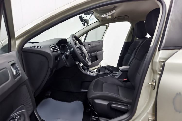 Used Citroen C4 Sega 2016 1.6L Automatic Comfort Model Interior 4