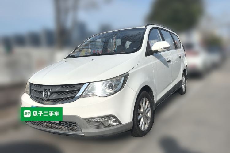 Used Baojun 730 2014 1.5L manual Comfort ESP version 7 seats
