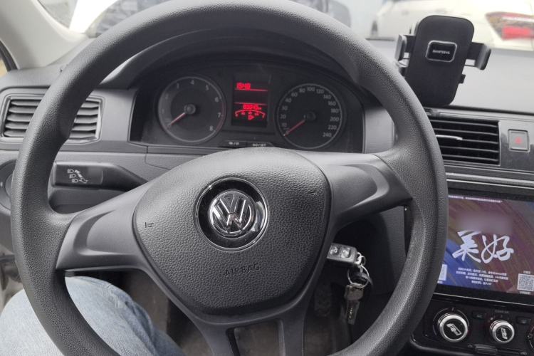 Used Volkswagen Santana 2018 1.5L Manual Fashion Edition Steering Wheel