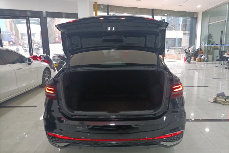 Used Volkswagen Lavida 2024 1.5L Automatic Starry Sky 5 Million Edition
