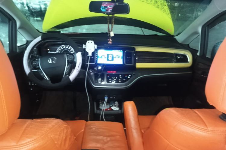 Used Honda Elysion 2016 2.4L Luxury Edition
