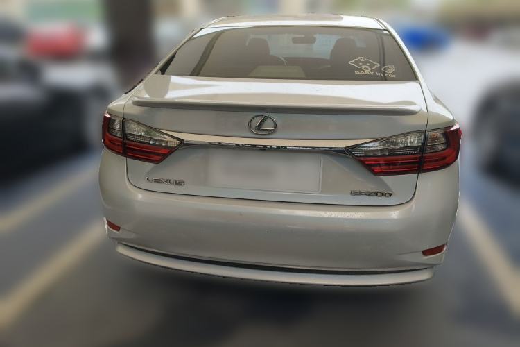 Used Lexus ES 2015 200 Elite Edition Rear
