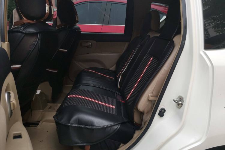 Used Nissan Livina 2013 1.6XL Manual Luxury Edition
