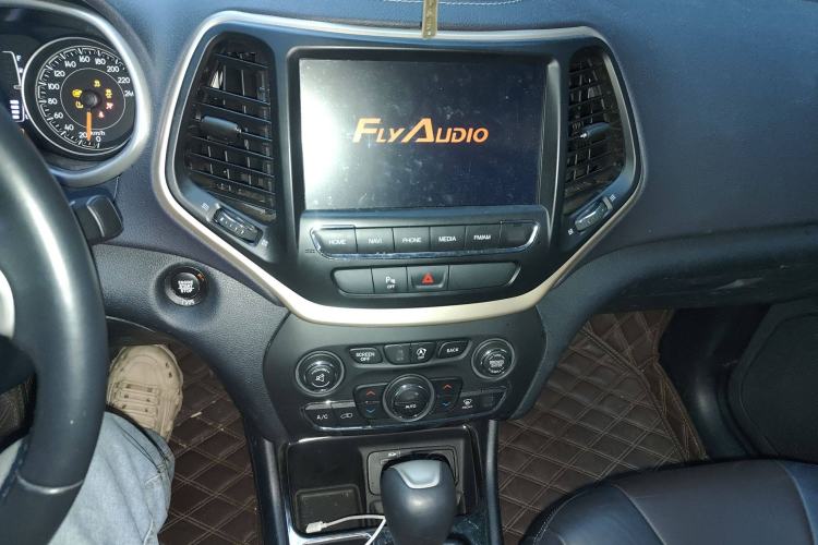 Used Jeep Cherokee 2016 2.4L Leading Edition