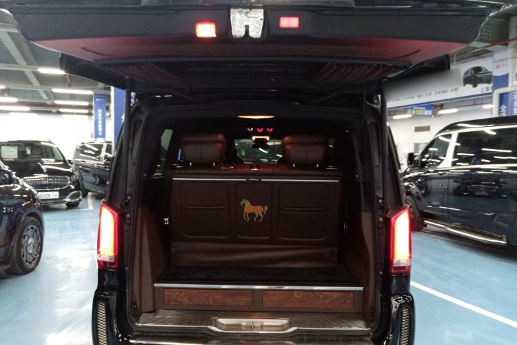 Used Mercedes-Benz V-Class 2018 V250 2.0T Middle East Version