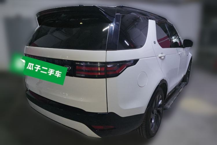 Used Land Rover Discovery 2023 Revised Version 360 PS R-Dynamic S
