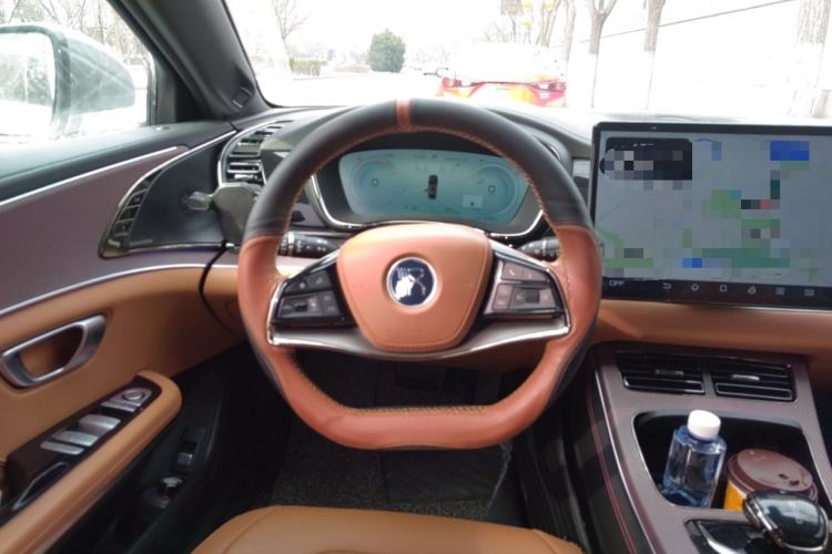 Used BYD Han 2023 EV Champion Edition 610KM All-Wheel-Drive Flagship Model
