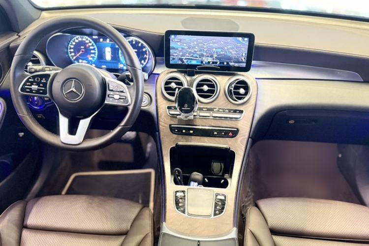 Used Mercedes-Benz GLC 2020 GLC 300 L 4MATIC Dynamic Edition Interior 7