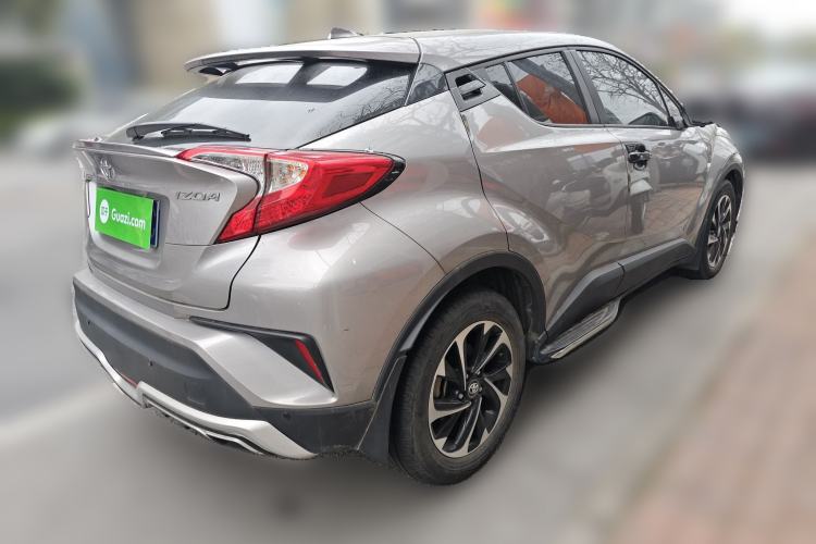 Used Toyota IZOA 2018 2.0L Yichi Version China VI Standard