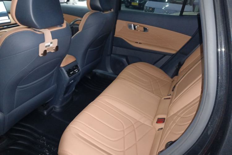 Used Geely Galaxy Xingjian 7 EM-i 2025 120km Launch+ Version
